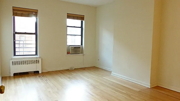 Rented by Immac Realty | media 35