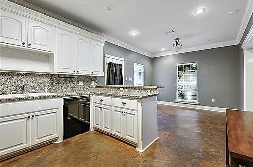 5th image of 2119 Lindhridge Dr