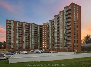 20 Dean Park Rd #510, Toronto, ON M1B3G9