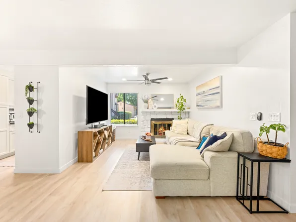 7711 Juan Way APT 16A, Fair Oaks, CA 95628