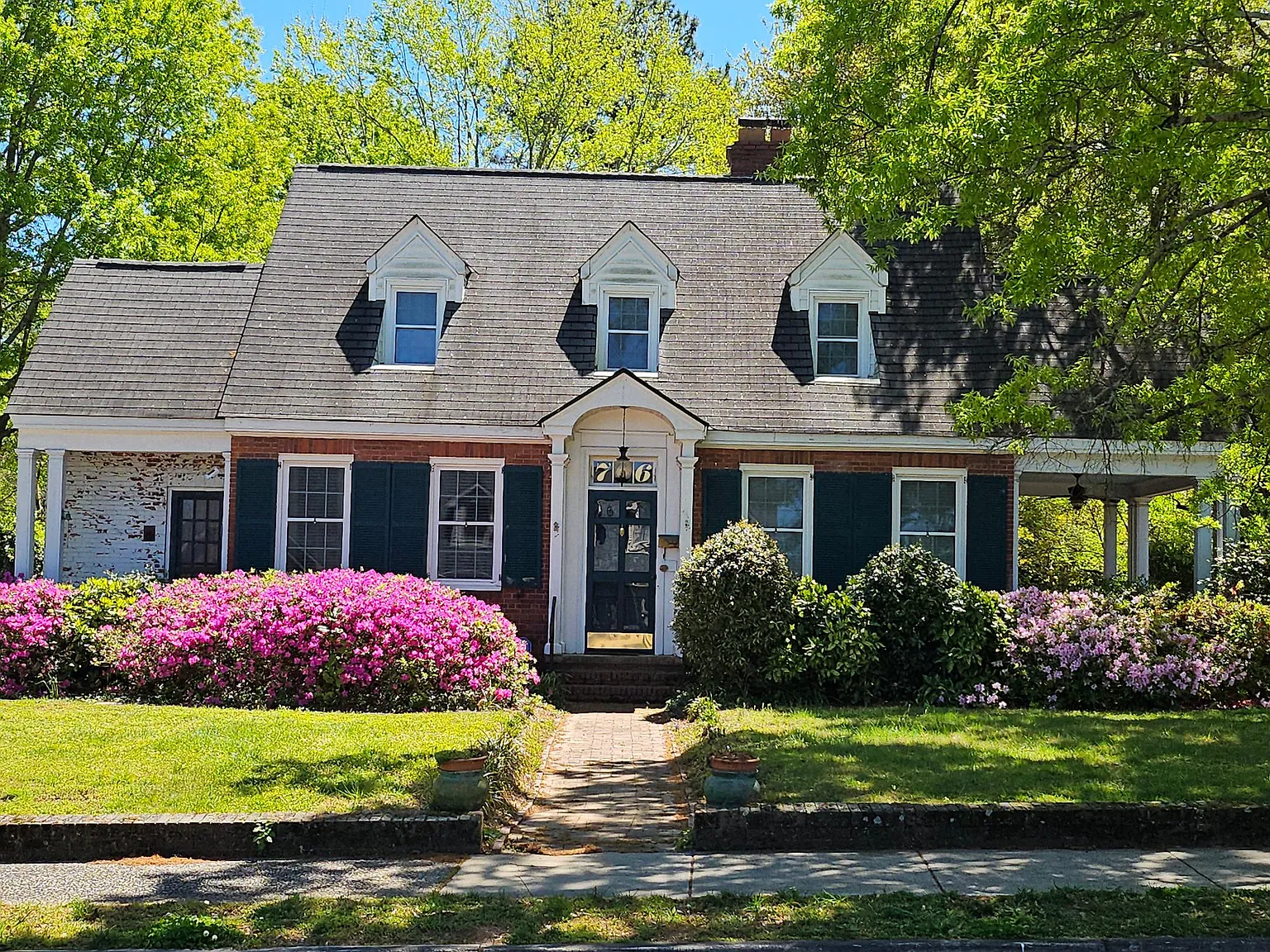 6 bed, 3094 sqft, $3,900 — Photo 4