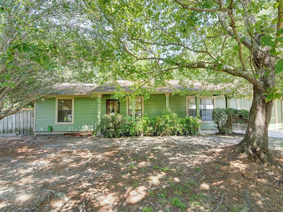1st image of 8360 Verdura St