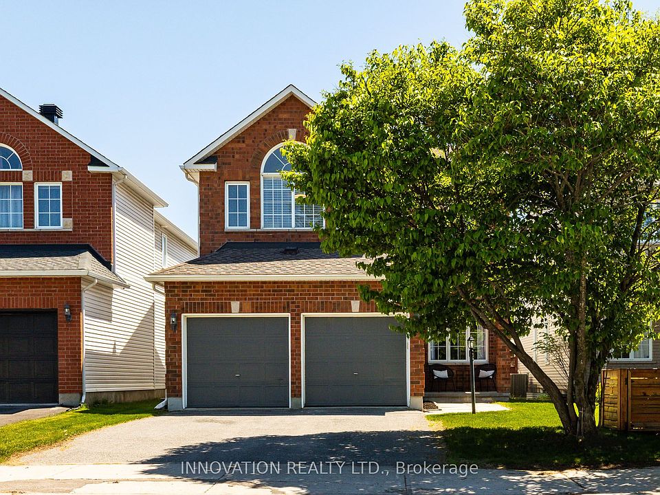 1st image of 30 Mountain Ash Dr