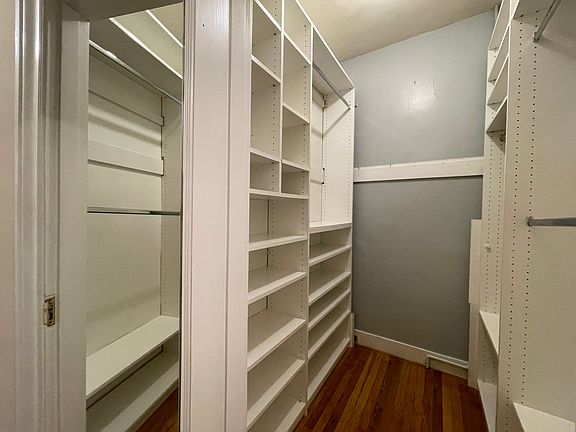 5th image of 1125 Union St APT 1