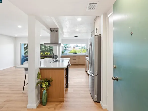 710 E 22nd St APT 203, Oakland, CA 94606