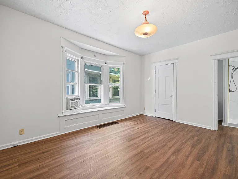 10 Bly St #1 — Photo 11
