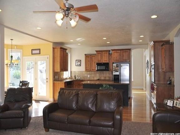 4th image of 7487 S Magic Hills Dr