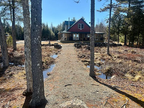3rd image of 5 W Shore Road