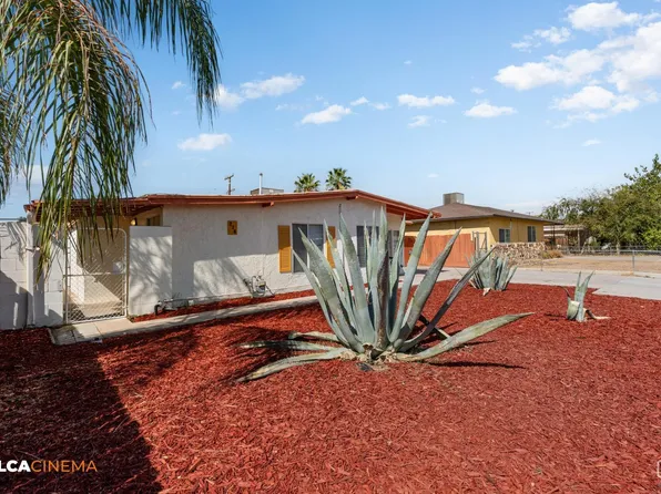 216 E Fairview Rd, Bakersfield, CA 93307