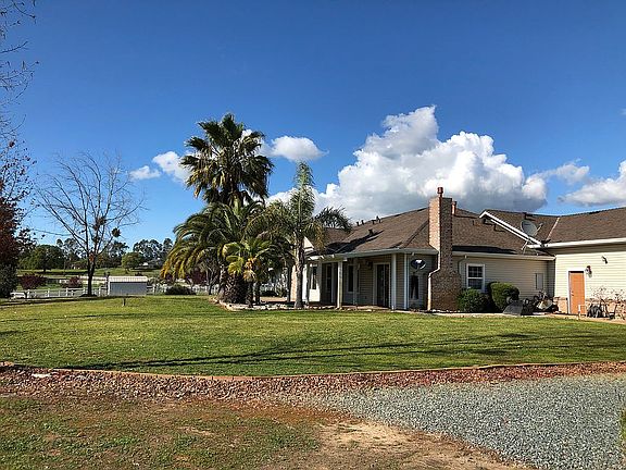 3rd image of 10322 Quartz Dr