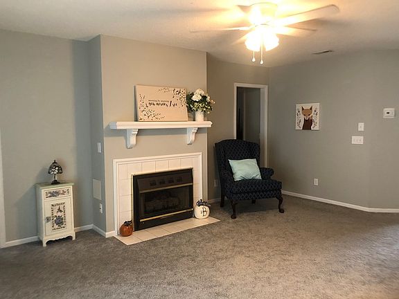 2nd image of 2920 Mulberry Lane Unit B