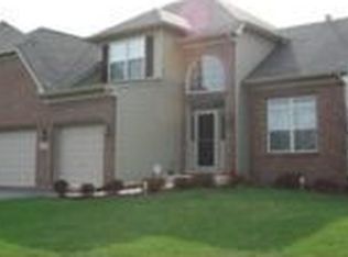 600 S Avon Ct, Oswego, IL 60543