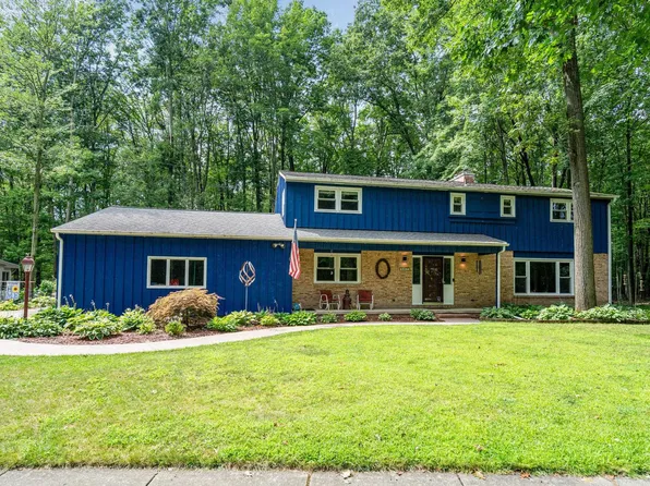 5411 Sturgeon Creek Pkwy, Midland, MI 48640