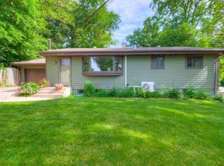 23290 Park St, Shorewood, MN 55331