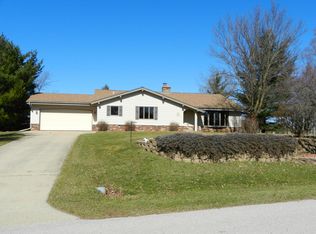 W334S7925 Tolbert Ln, Mukwonago, WI 53149