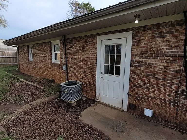 70 Highway 98 E #1 — Photo 15