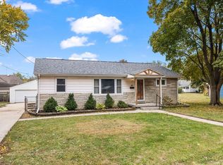 817 S Madison St, Sullivan, IL 61951