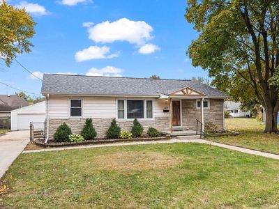 817 S Madison St, Sullivan, IL, 61951