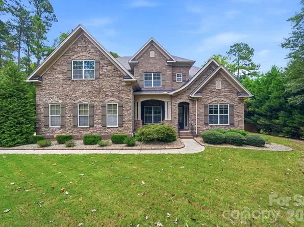 631 May Green Dr, Clover, SC 29710