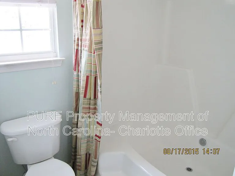 18040 Delmas Dr — Photo 17