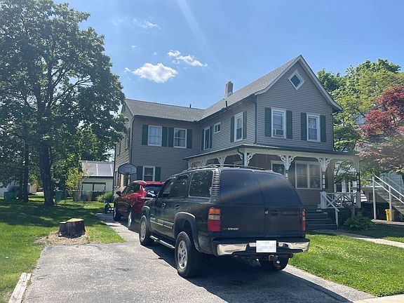 3rd image of 36 Haines Ave