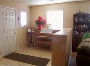 5219 Hobbs Dr NE, Rio Rancho, NM 87144