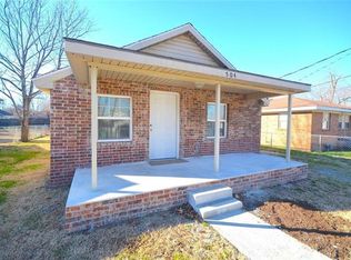504 S Cleveland St, Springdale, AR 72764