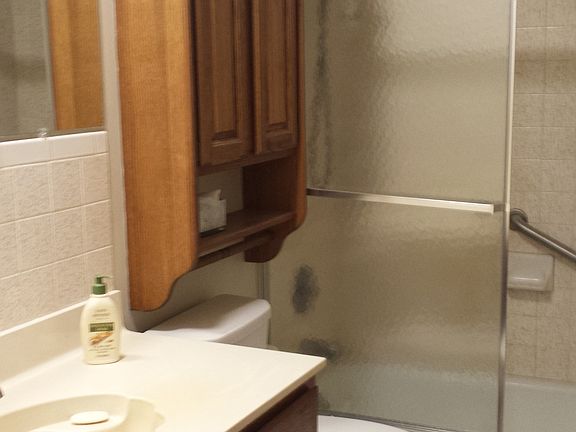 upstairs 3 piece bathroom