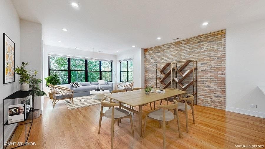 1st image of 2051 W Berwyn Ave APT 3