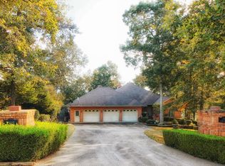 288 River Trace Dr, Dover, TN 37058