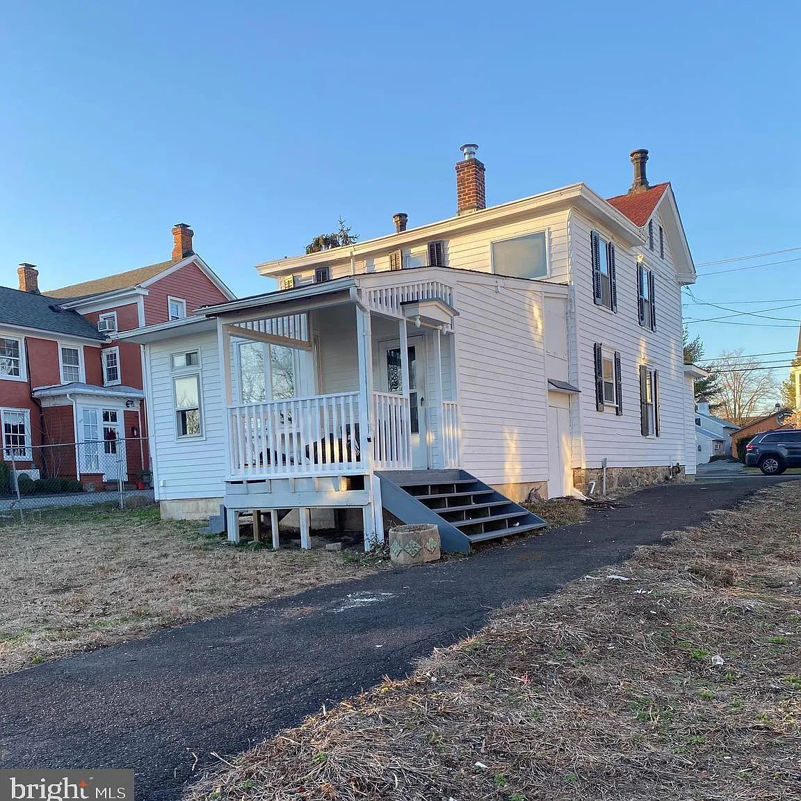 5799 Lower York Rd — Photo 2