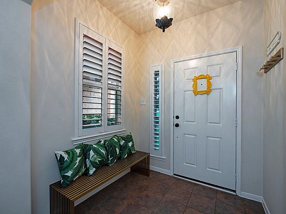 3rd image of 13039 Iris Garden Ln