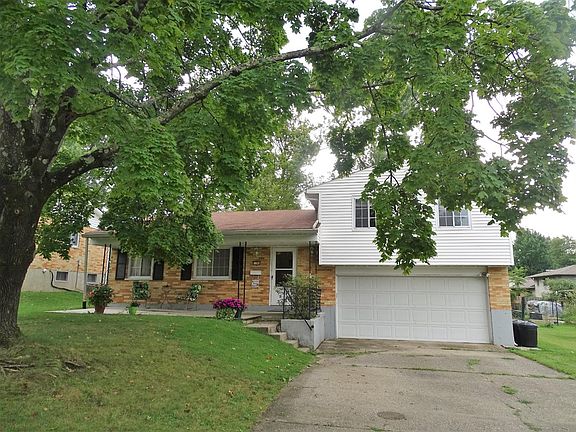 3rd image of 1008 Anderson Hills Dr