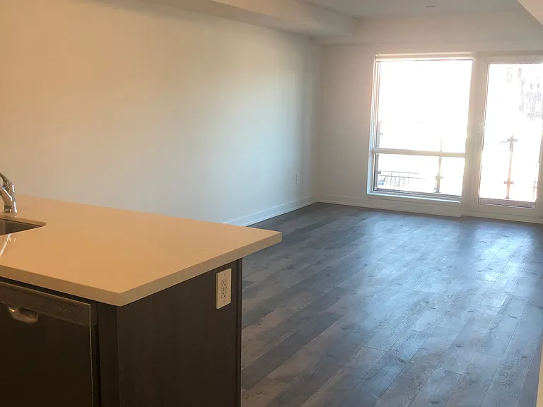65 Romilly Ave #8 — Photo 12