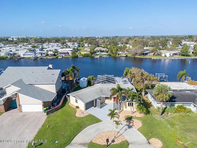 401 Milford Point Dr — Photo 39