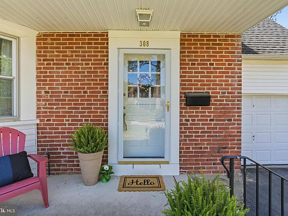 4th image of 308 Canterbury Rd