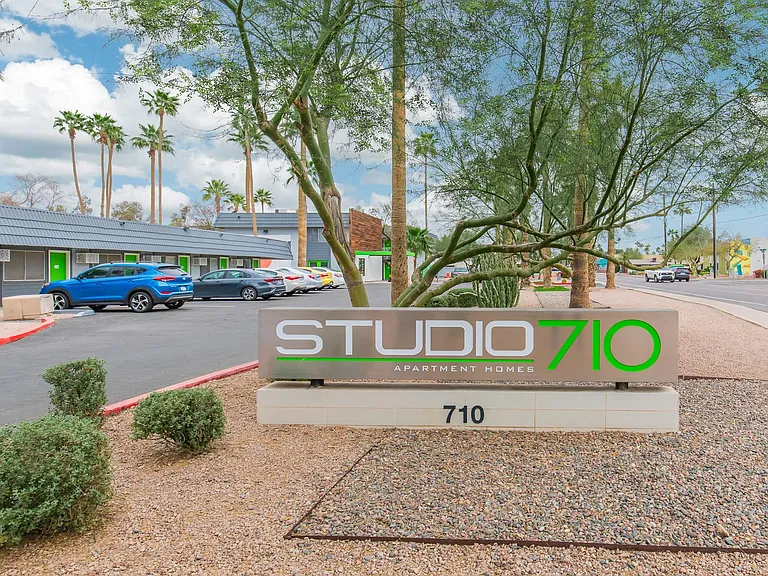Studio 710 Apartments — Photo 30