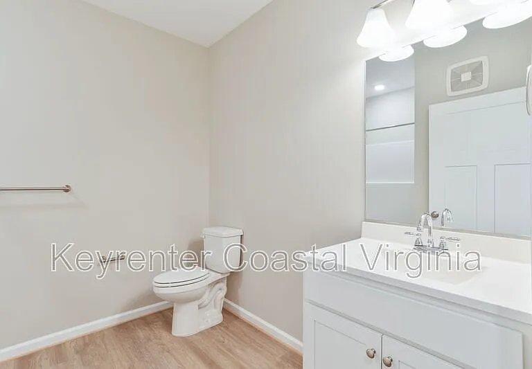 1302 Kathy Ann Way E — Photo 13