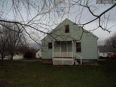 2nd image of 2021 Gross Ave NE
