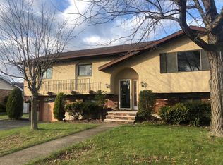 1012 Prince St, Taylor, PA 18517