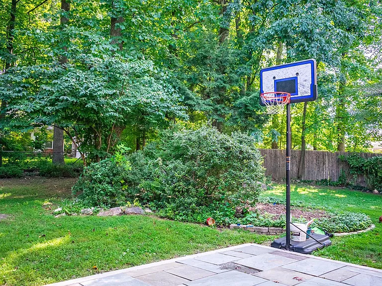 6602 Tusculum Rd — Photo 20