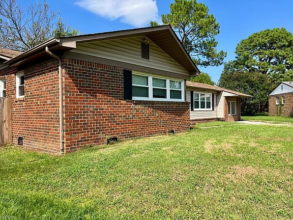 4th image of 2209 Hilton Ct