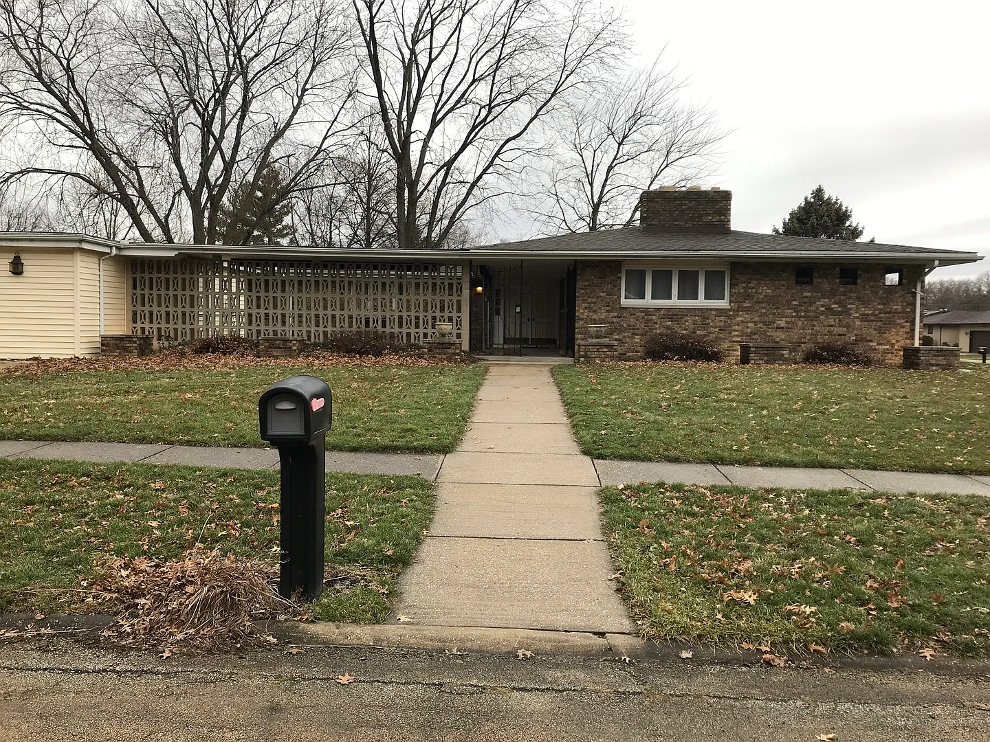 309 Ira St photo 1