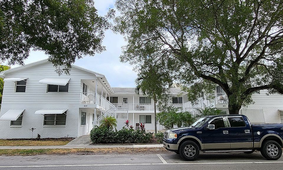 1st image of 601 S 19th Ave APT 9