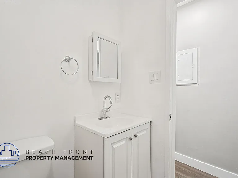 11626 Cedar Ave — Photo 60