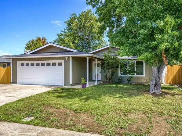 3040 Shelterwood Cir, Medford, OR 97501