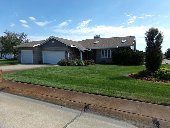 2nd image of 3105 Eagle Ln