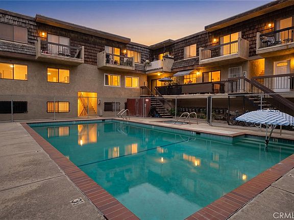 2nd image of 15516 Nordhoff St Unit 217