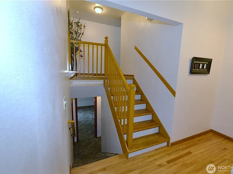 32301 2nd Ave SW — Photo 16