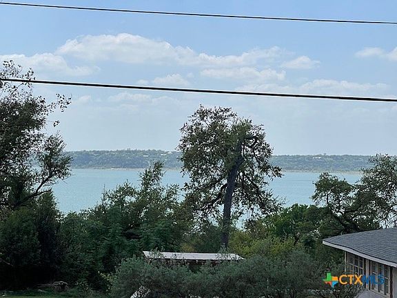 5th image of 425 Woodland Point Rd